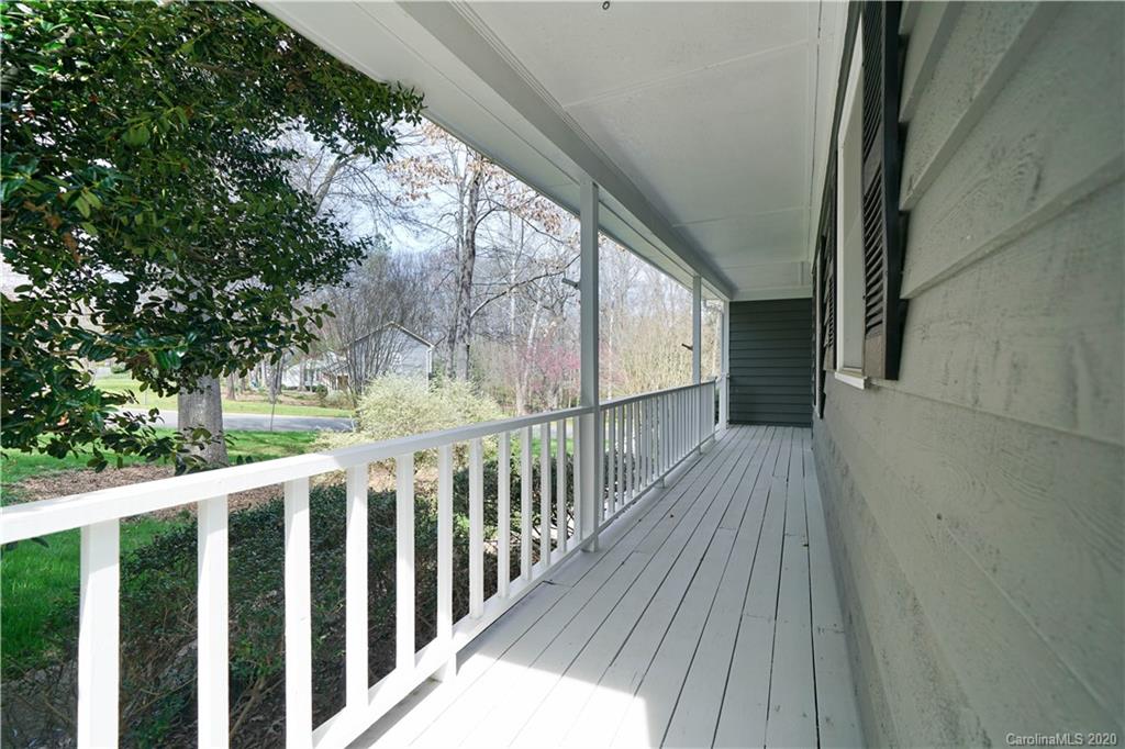 Property image 2 of 6701 Woodshed Circle in Country Roads, Charlotte, NC 28270