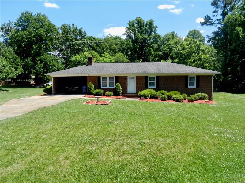 Property image 2 at 1744 Hamilton Street, Hickory, NC 28602