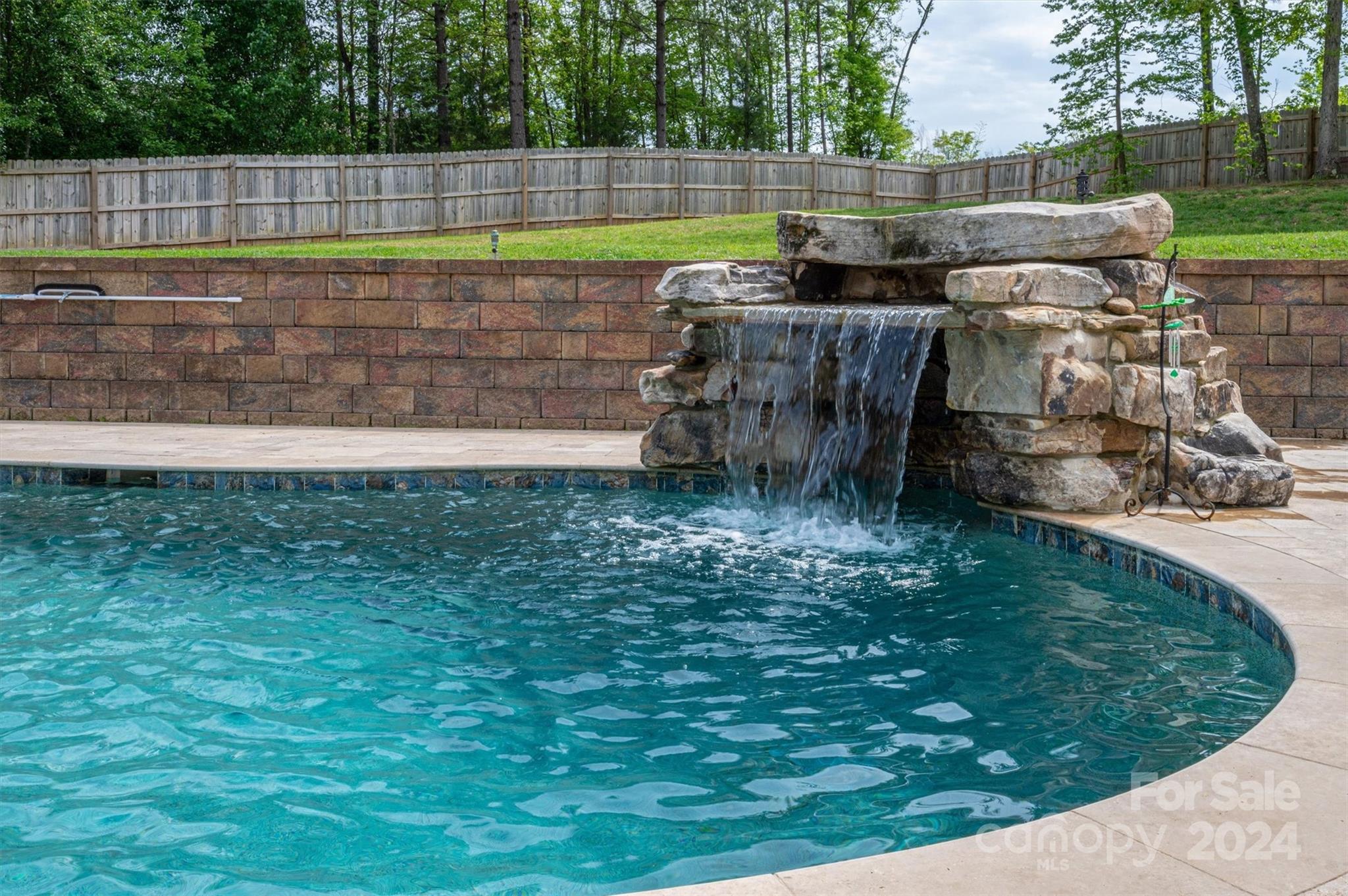 Property image 3 of 725 Heddington Court in Rosegate, Gastonia, NC 28056