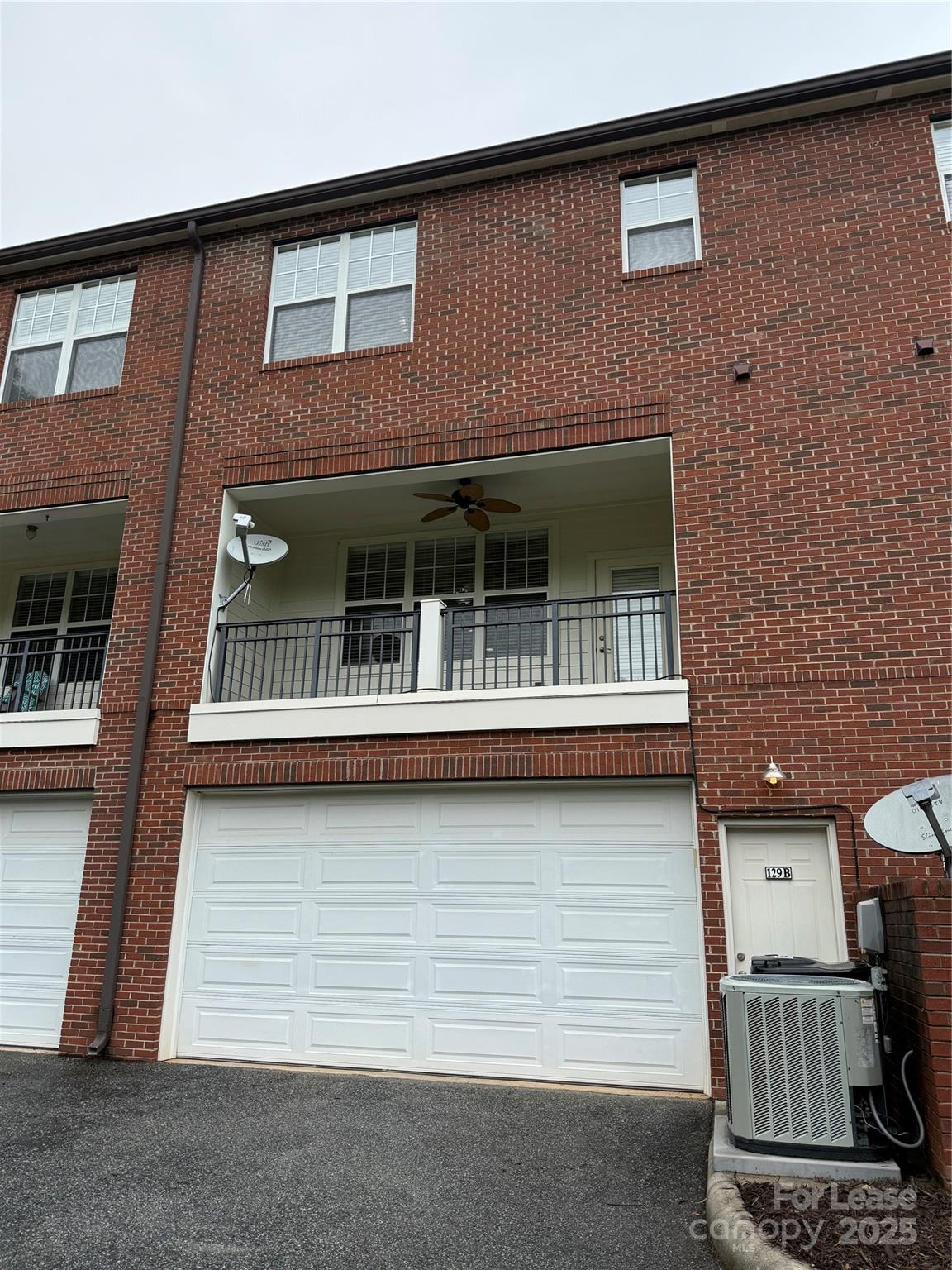 Property image 2 of 129 Steinbeck Way in Legacy Village, Mooresville, NC 28117
