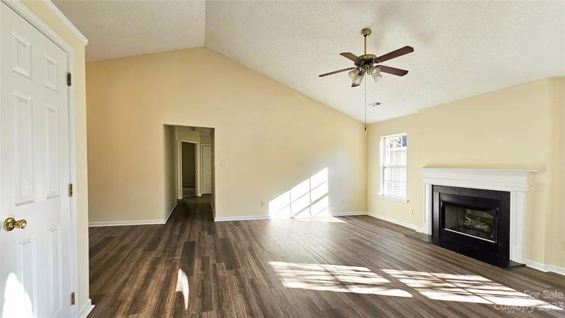 Property image 4 at 5406 Starflower Drive, Charlotte, NC 28215