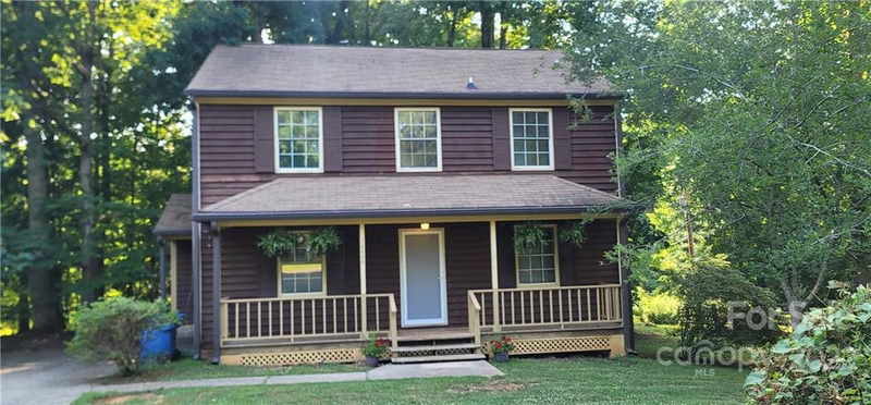 10000 Topeka Drive