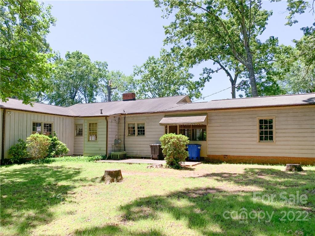 Property image 3 of 320 Euclid Avenue in Park Grove, Statesville, NC 28677