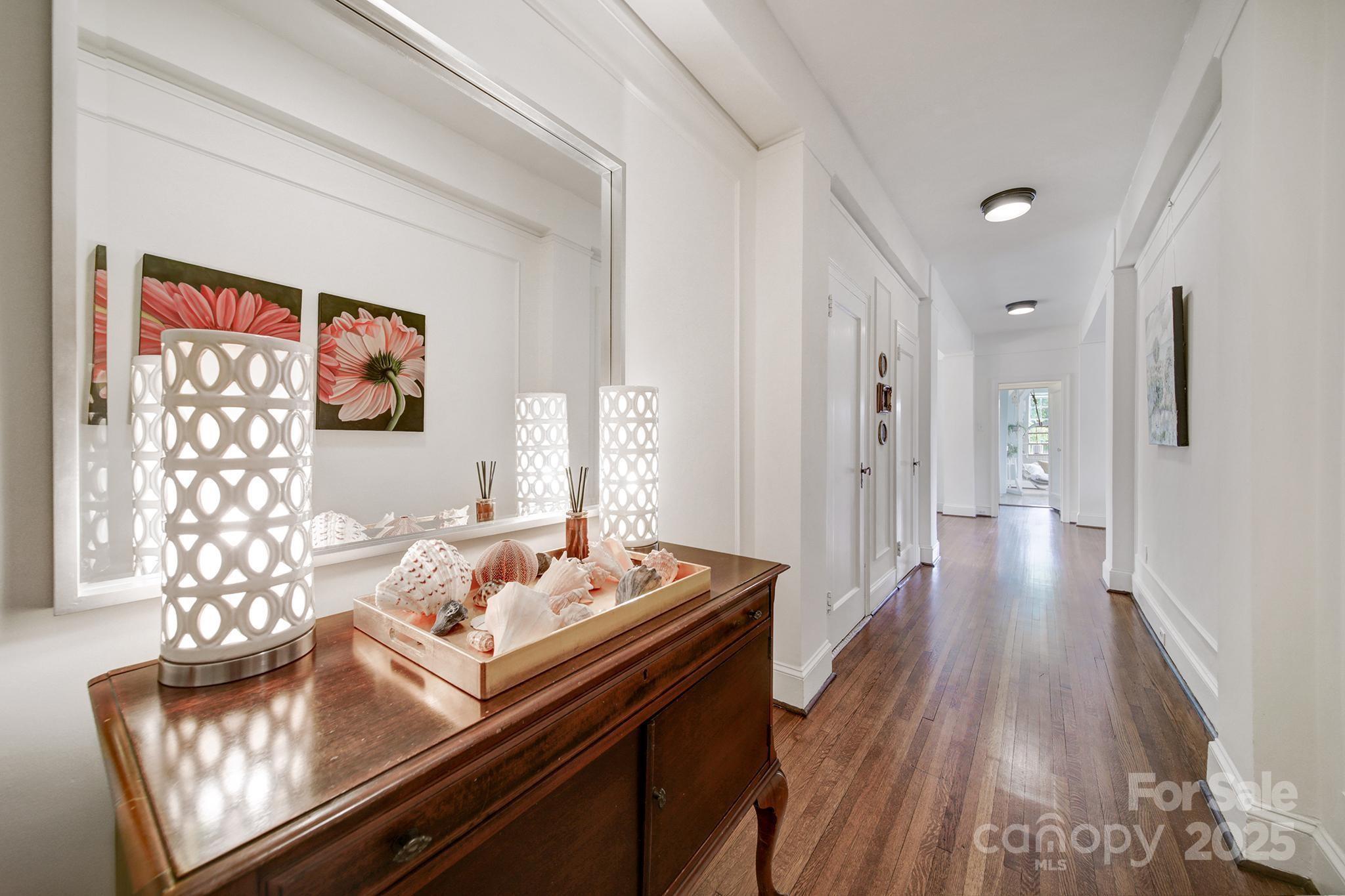 Property image 4 of 301 W 10th Street in The Poplar, Charlotte, NC 28202