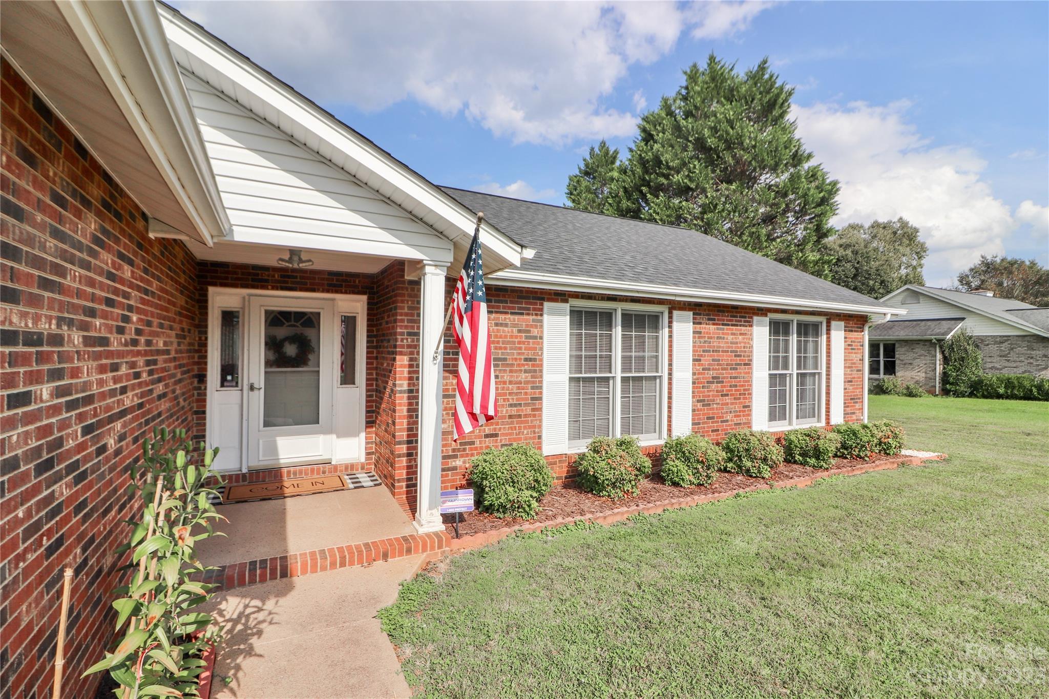 Property image 2 of 3848 River Road in Melrose Place, Hickory, NC 28602