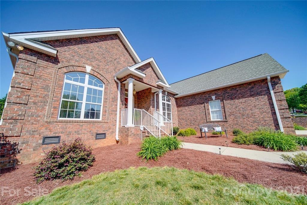 Property image 3 of 413 Spyglass Hill Place in Crescent Golf and Country Club, Salisbury, NC 28144