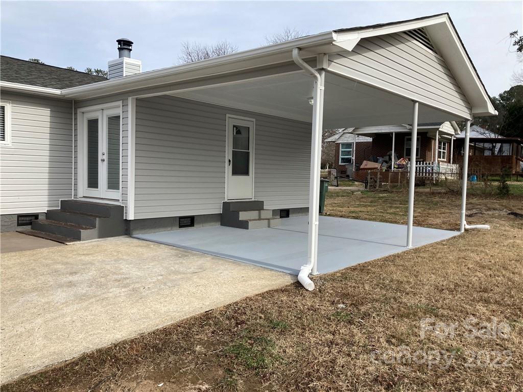 Property image 5 of 801 Malotte Lane in Robinson Heights, Gastonia, NC 28054