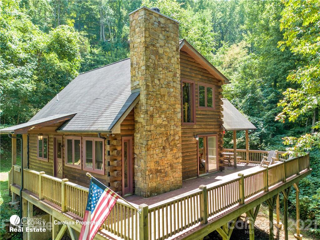 Property image 2 of 610 Amber Drive in Amber Ranches, Bakersville, NC 28705