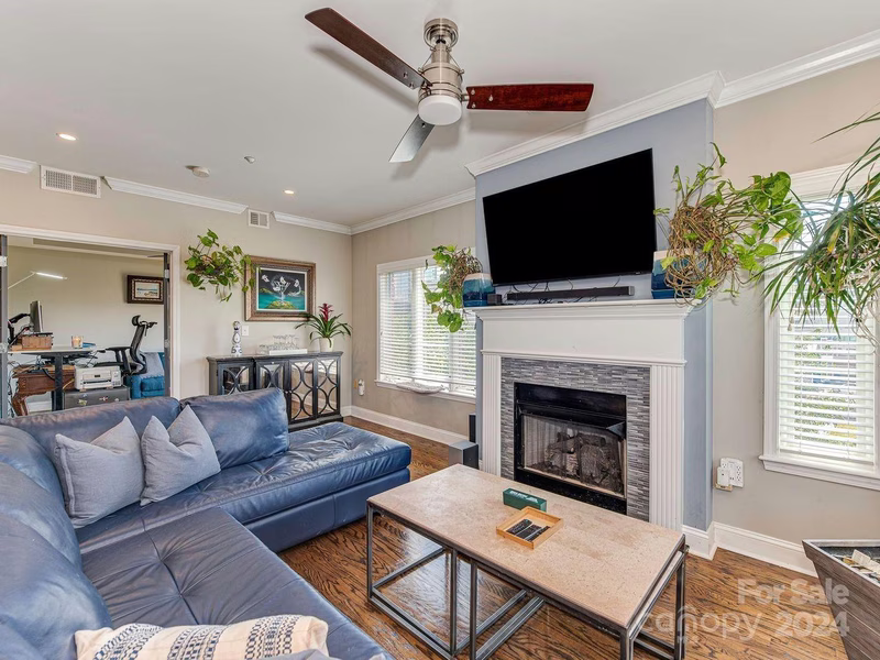 Property image 4 at 401 Church Street, Charlotte, NC 28202