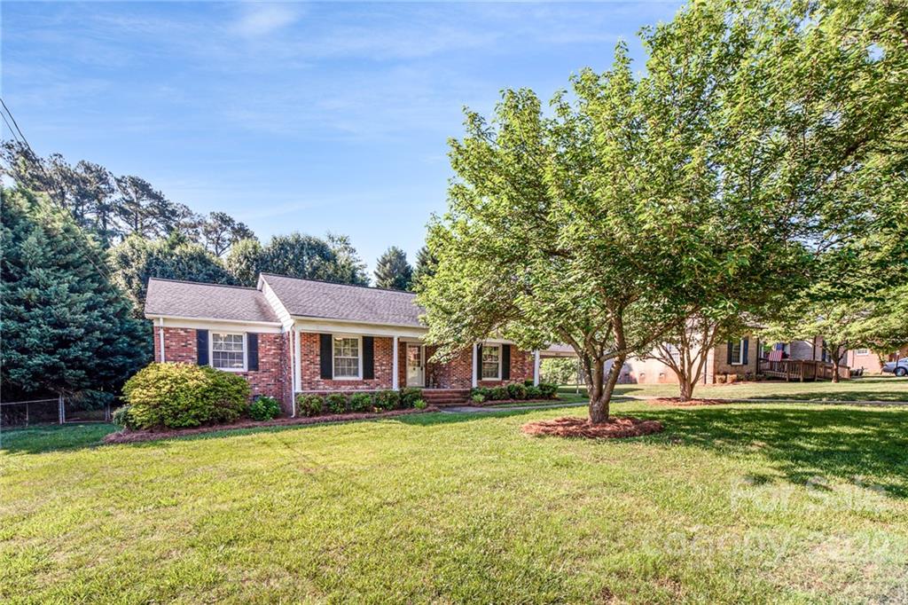 Property image 4 of 2617 Shaw Avenue in Sedgefield, Gastonia, NC 28054