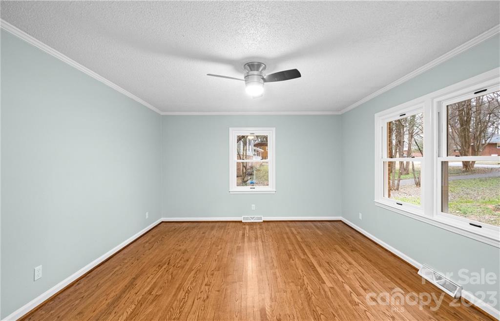 Property image 5 of 1410 Colonial Drive in Milford Hills, Salisbury, NC 28144