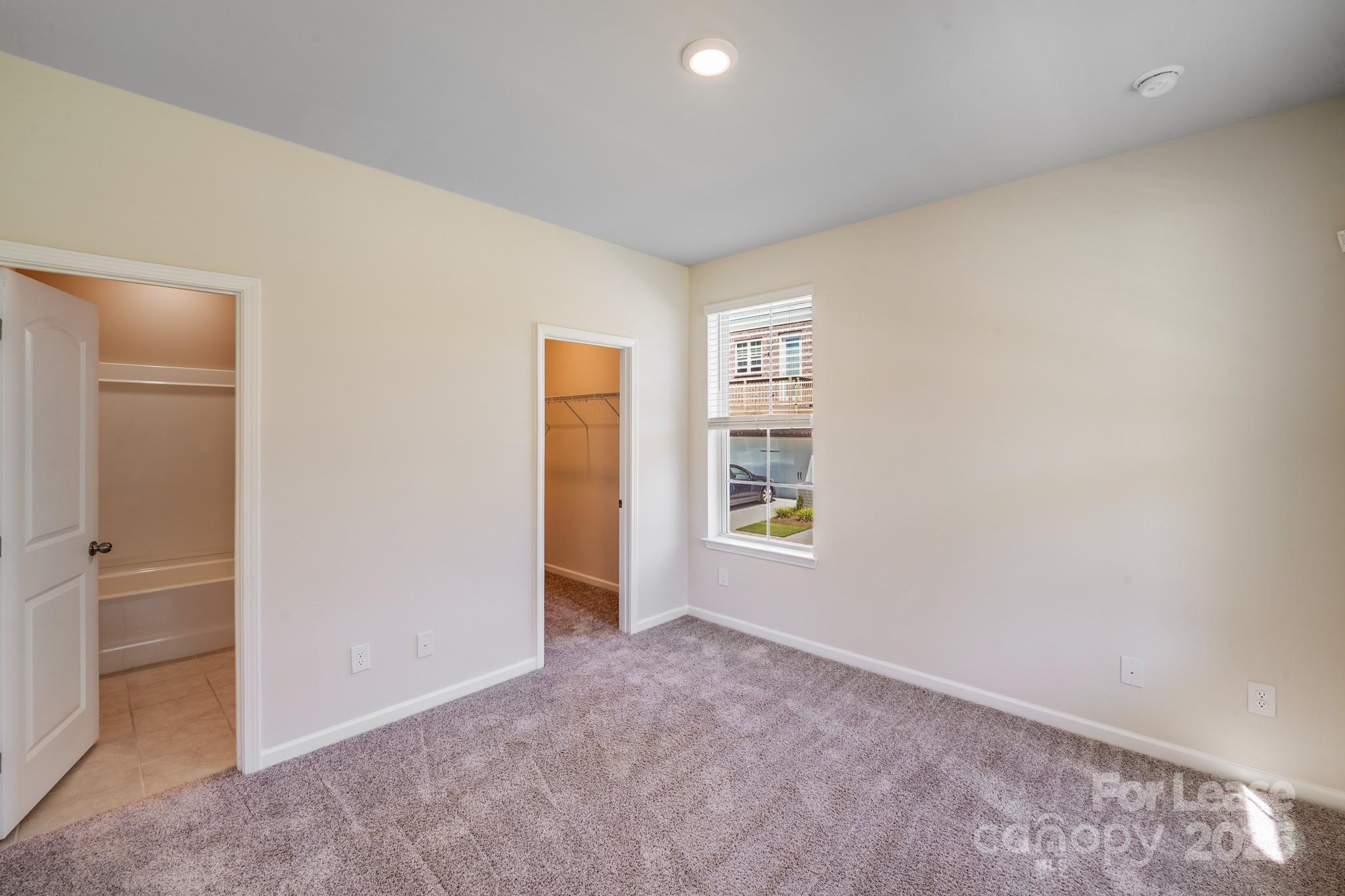 Property image 2 of 10013 Hemingway Place in Gatsby, Charlotte, NC 28227