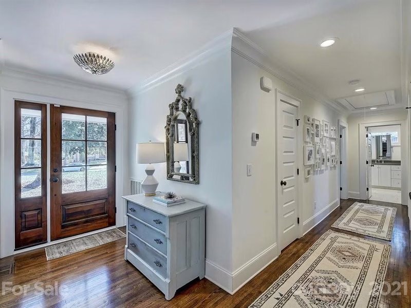 Property image 5 at 2525 Cloister Drive, Charlotte, NC 28211