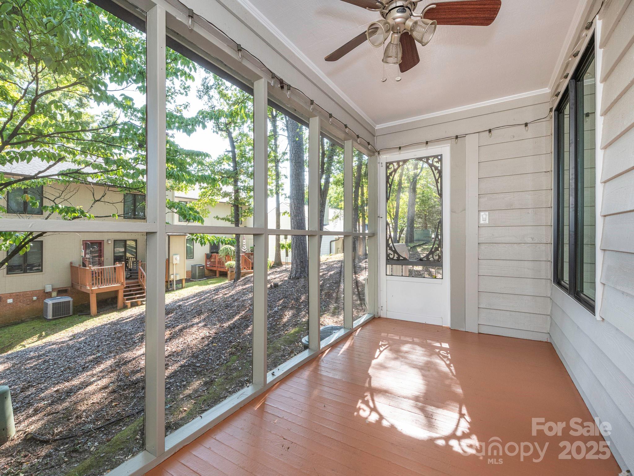 Property image 5 of 1042 Wexford Place in Ridgeview, Concord, NC 28027