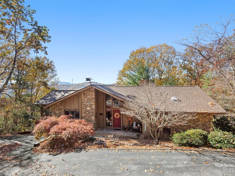 Property image 2 at 65 Mimosa Way, Hendersonville, NC 28739