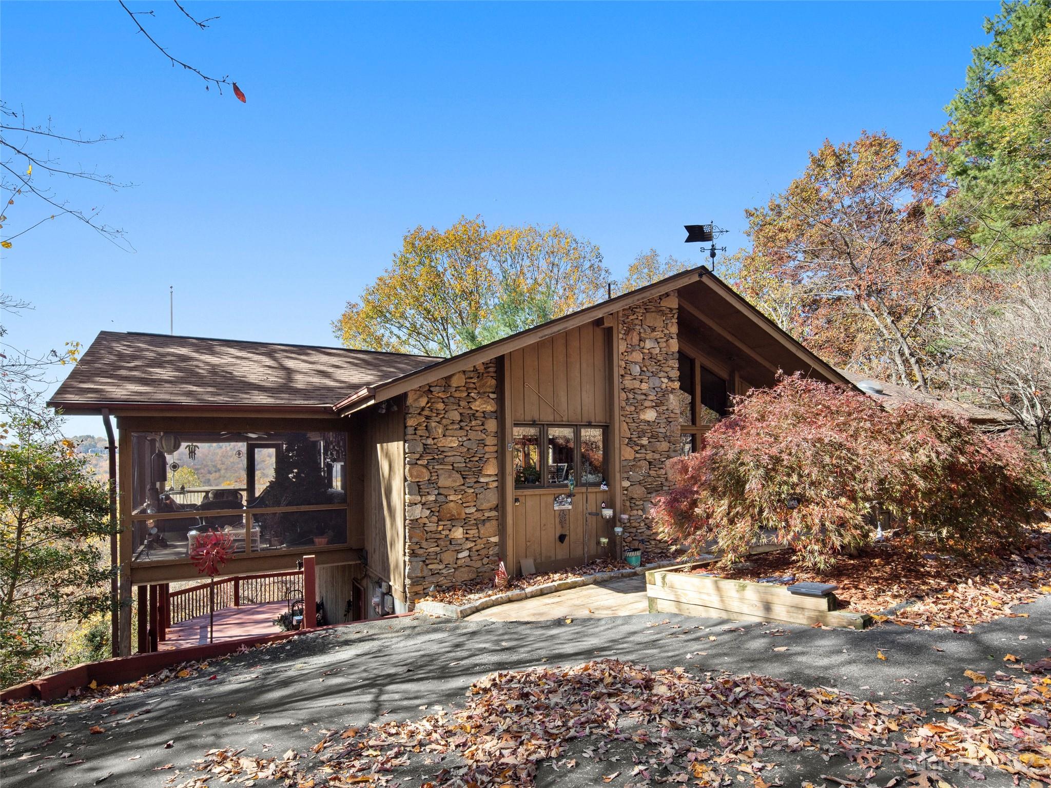 Property image 4 of 65 Mimosa Way in Timber Creek, Hendersonville, NC 28739