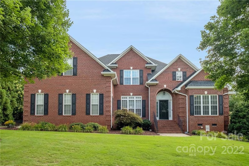 4332 Winder Trail