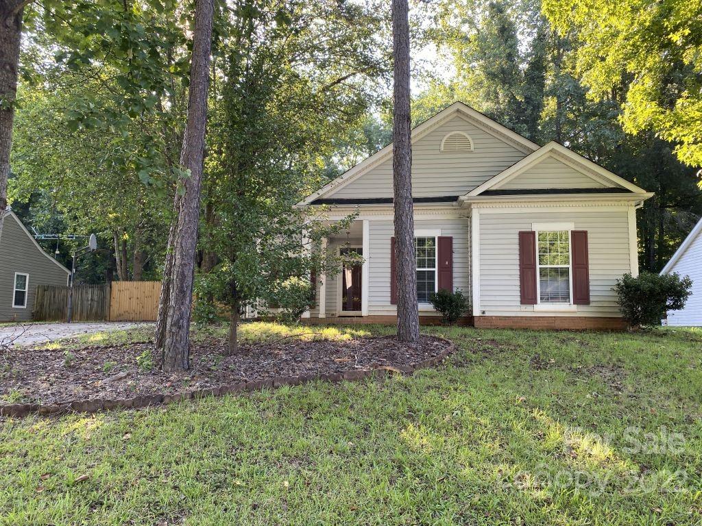 Property image 4 of 7813 Pence Pond Lane in Pence Pond, Charlotte, NC 28227