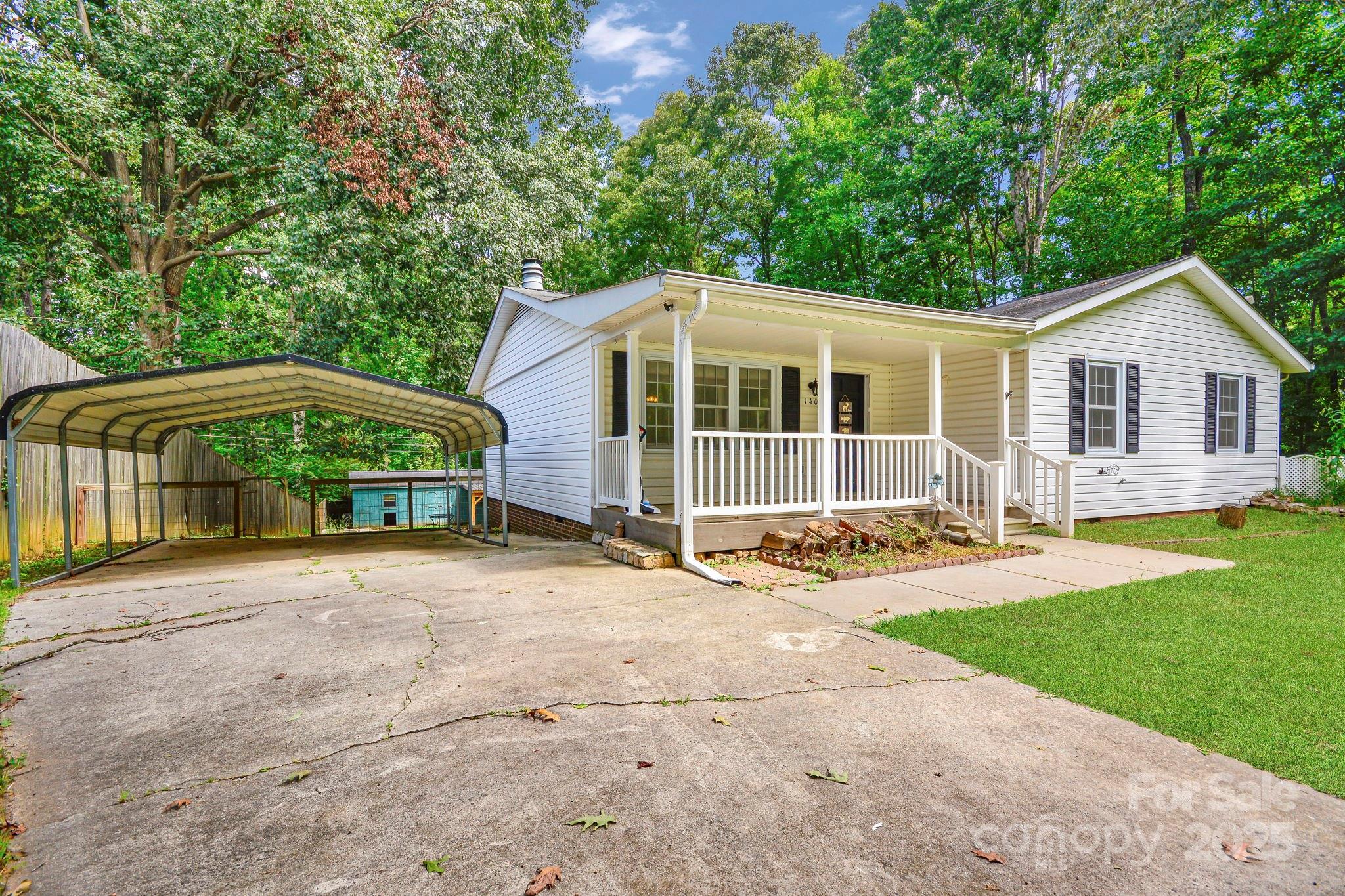 Property image 2 of 140 Hillside Drive in Greenleigh, Salisbury, NC 28147