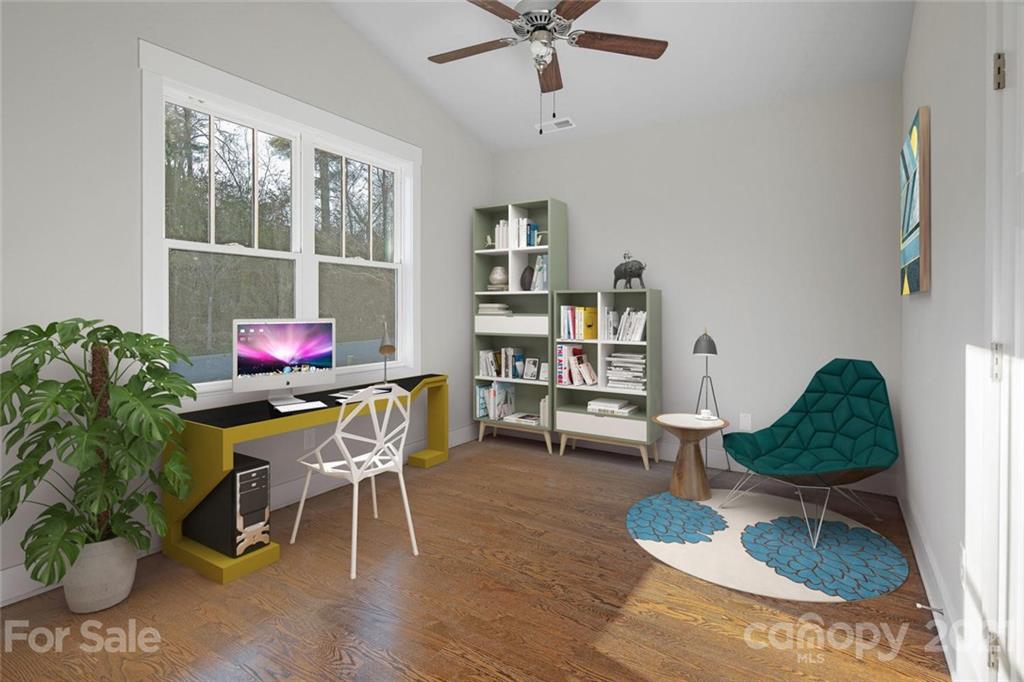 Property image 4 of 217 Hogans View Circle in Hawks Ridge, Hendersonville, NC 28739