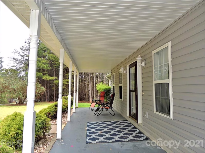 Property image 3 at 300 Waterglyn Way, Nebo, NC 28761