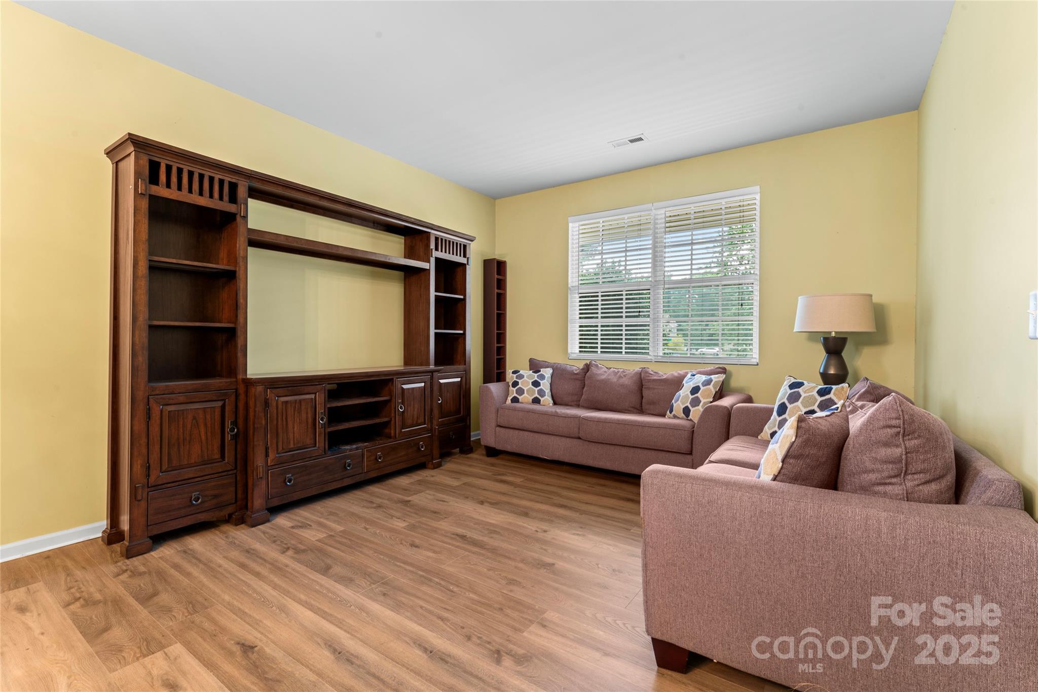 Property image 4 of 1911 Savannah Hills Drive in Matthews Grove, Matthews, NC 28105