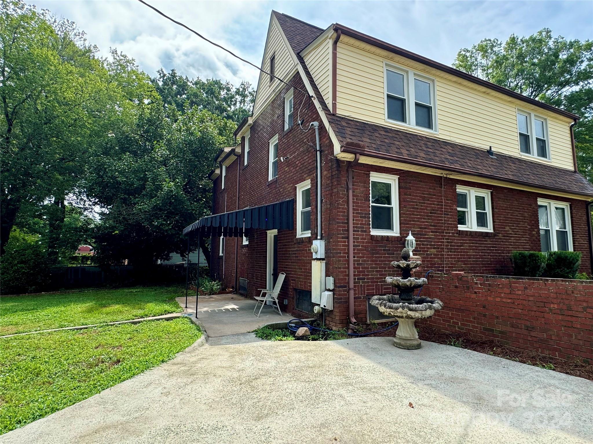 Property image 2 of 1201 Central Drive in Jackson Park, Kannapolis, NC 28083