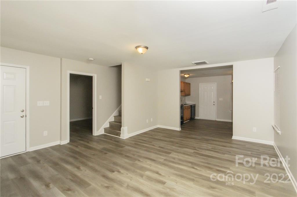 Property image 2 of 4105 Atmore Street in Howie Acres, Charlotte, NC 28205