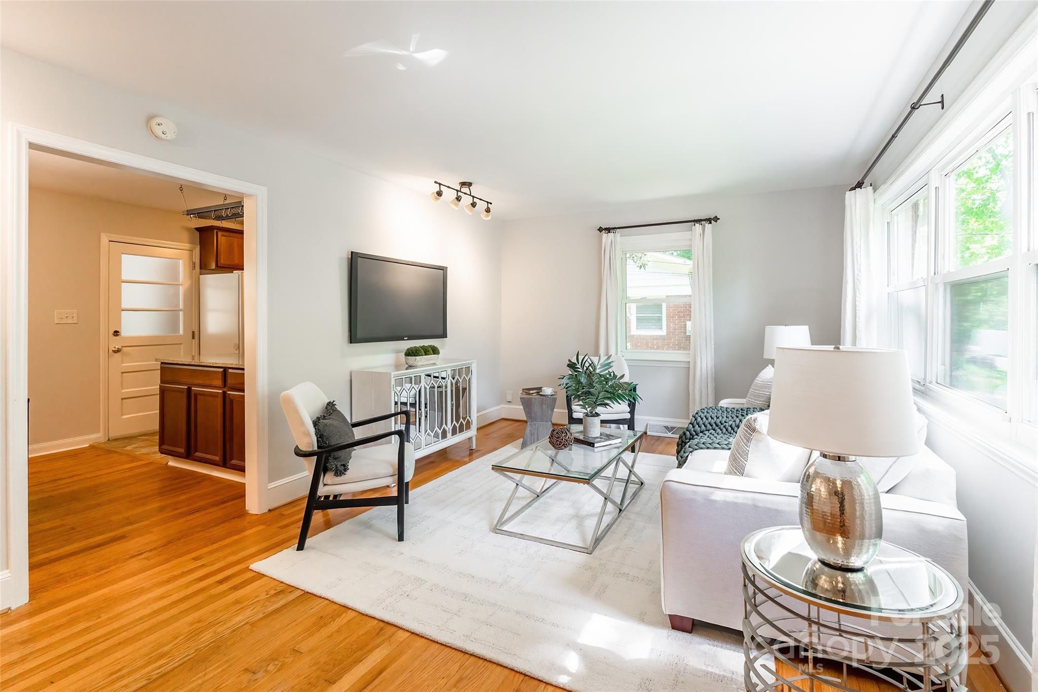 Property image 3 of 6338 Rosecrest Drive in Starmount, Charlotte, NC 28210