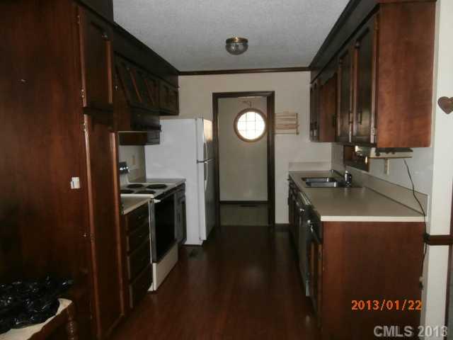 Property image 3 of 717 Elam Street in Robinson Heights, Gastonia, NC 28054
