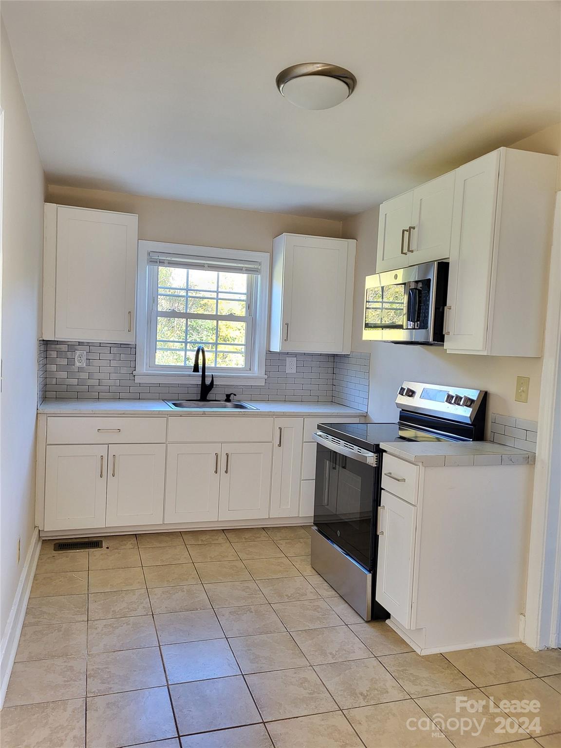 Property image 3 of 514 Winston Street in Graham Heights, Charlotte, NC 28206