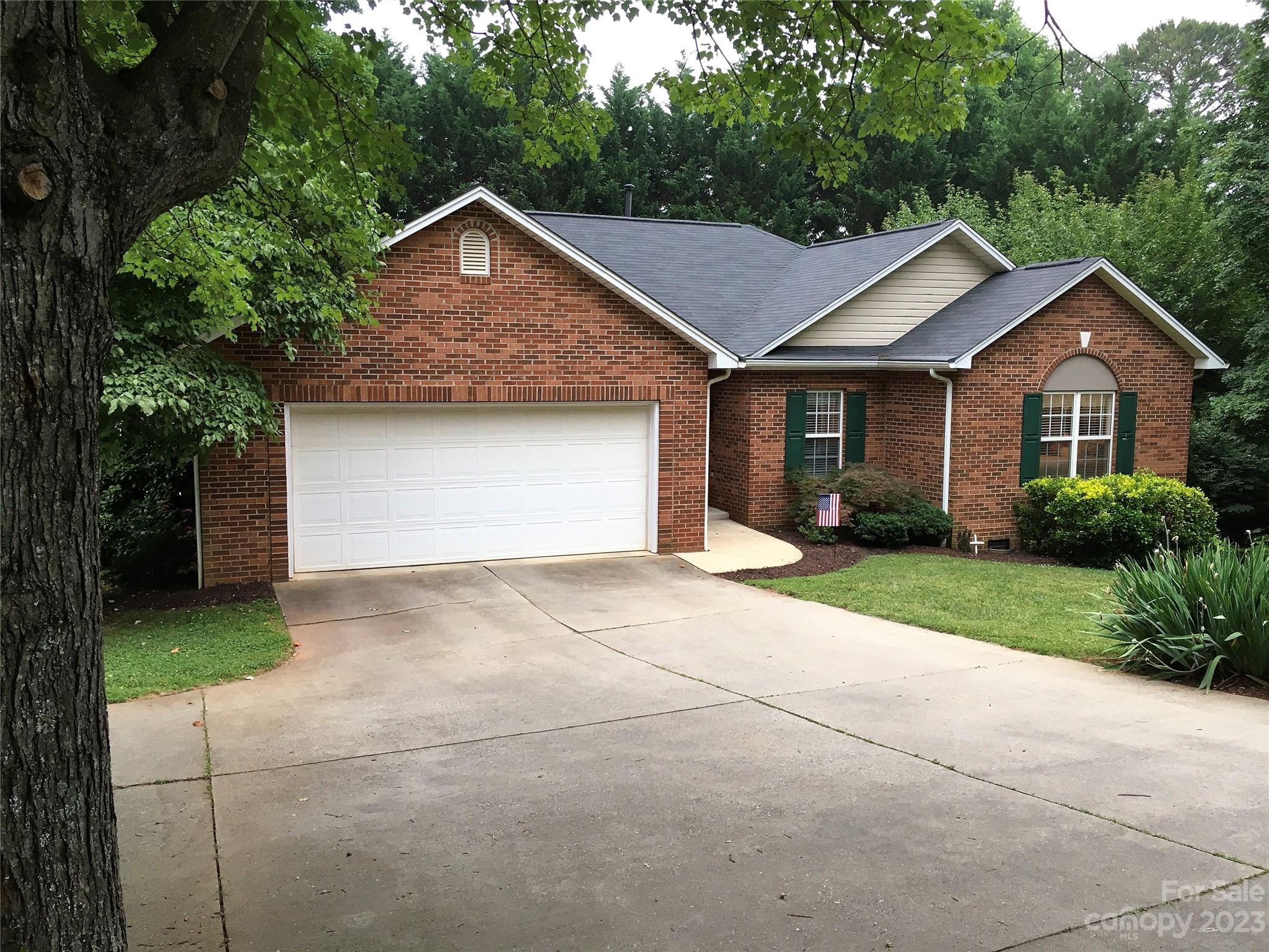 Property image 3 of 1681 6th Street in Providence Forest, Hickory, NC 28602