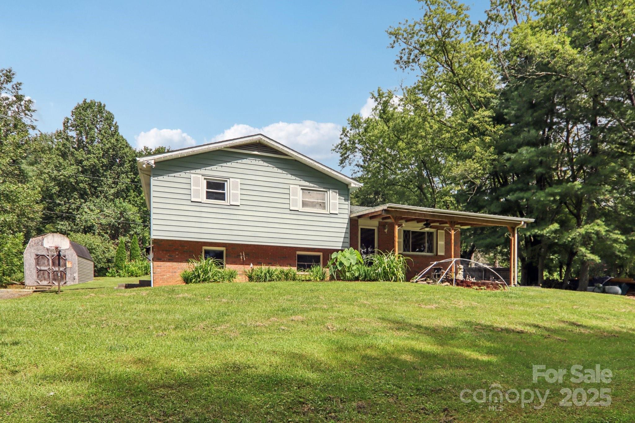 Property image 4 of 264 Cashdon Drive in Forge Mountain Acres, Mills River, NC 28759