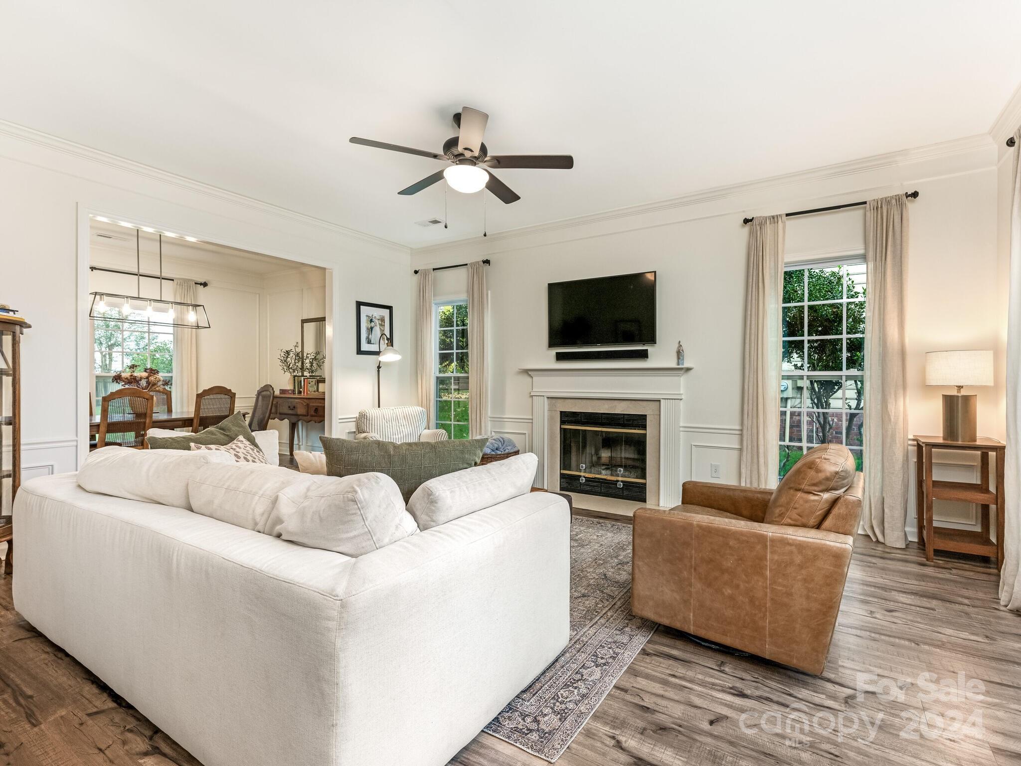 Property image 5 of 6147 Garamond Court in Providence Commons, Charlotte, NC 28270