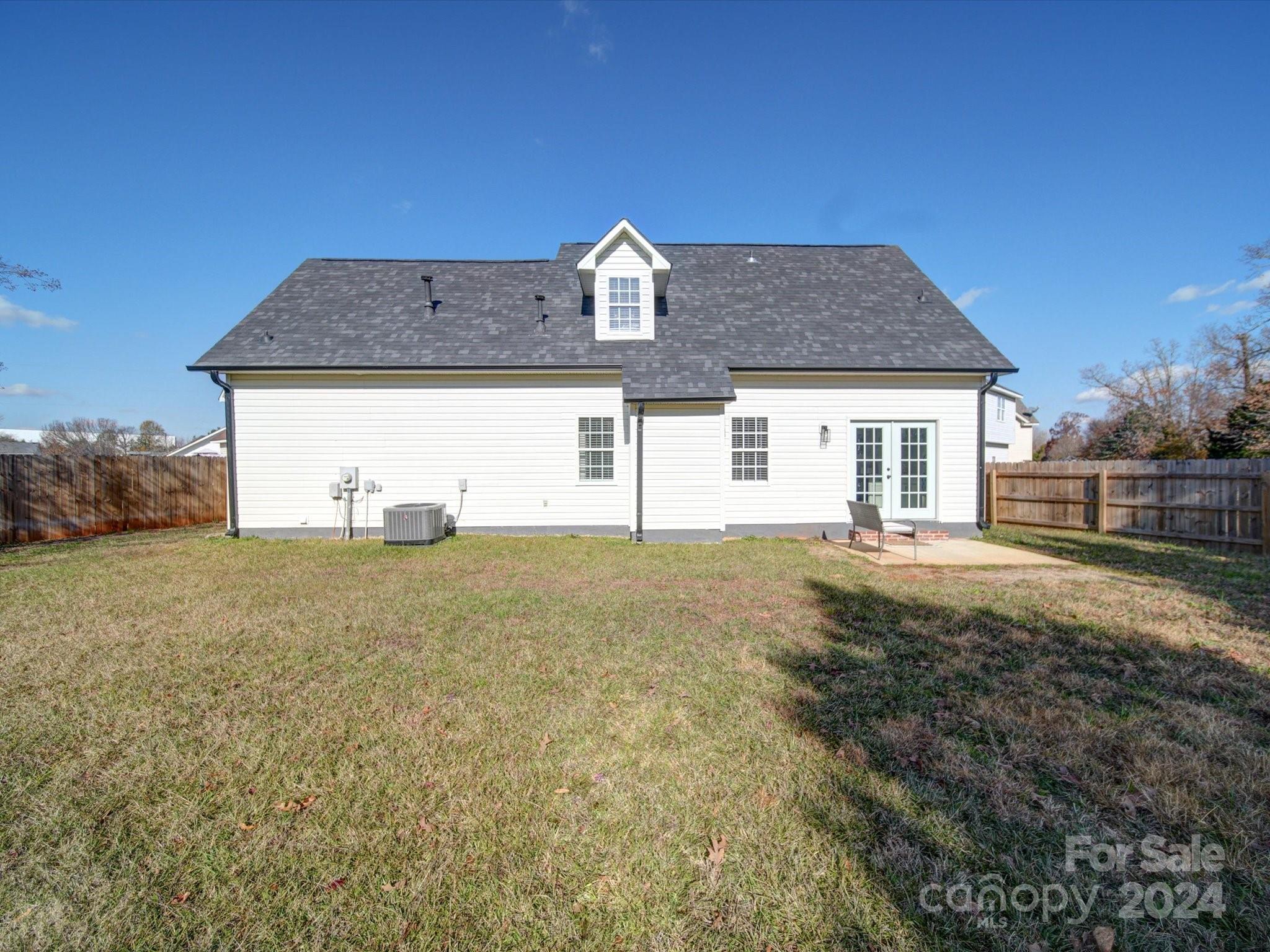 Property image 4 of 5803 Coral Ridge Lane in Alexis Pointe, Indian Trail, NC 28079