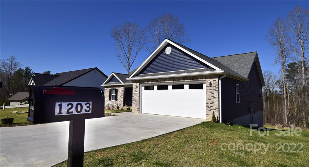 Property image 4 of 1203 Winter Place in Summerhill, Lenoir, NC 28645