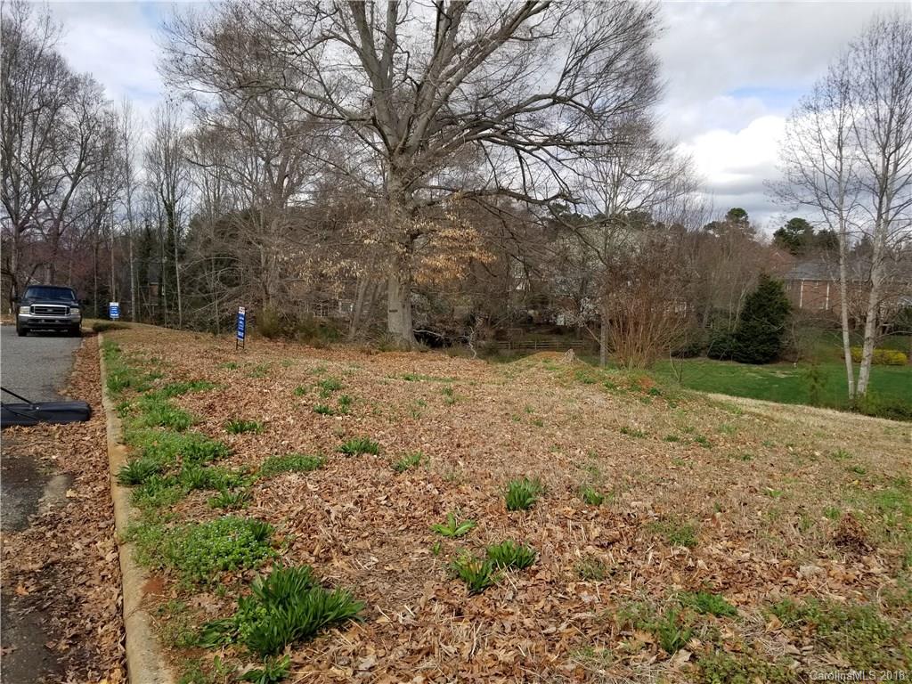 Property image 5 of 2816 Devonshire Court in Glenmoor, Gastonia, NC 28054