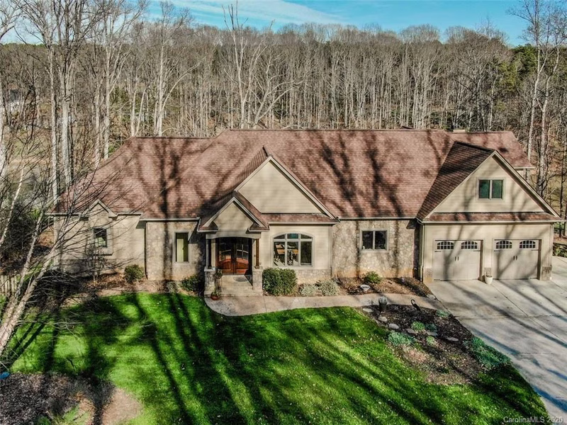 100 Wickford Lane