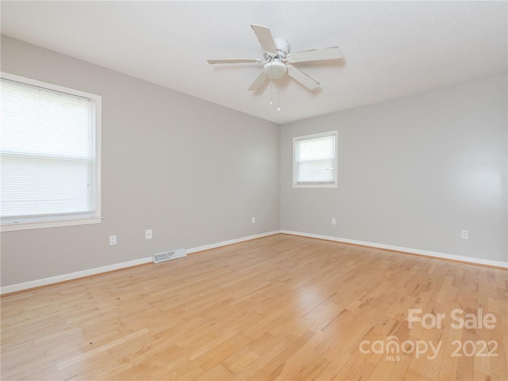 Property image 5 of 1712 Andover Street in Taymor, Concord, NC 28027