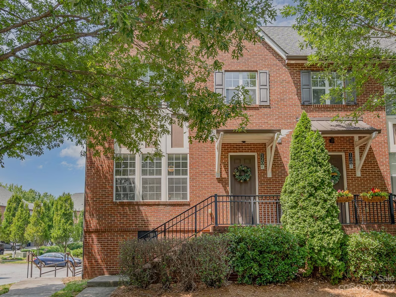 120 Steinbeck Way