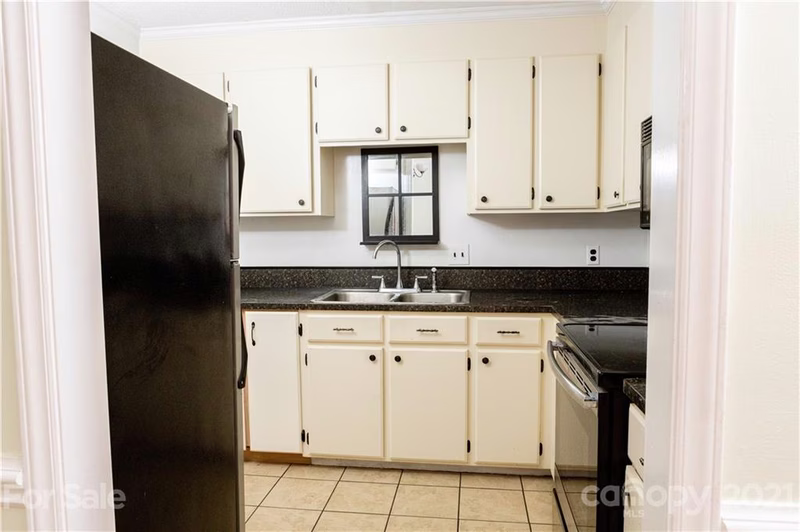 Property image 4 at 1020 Kenilworth Court, Concord, NC 28027