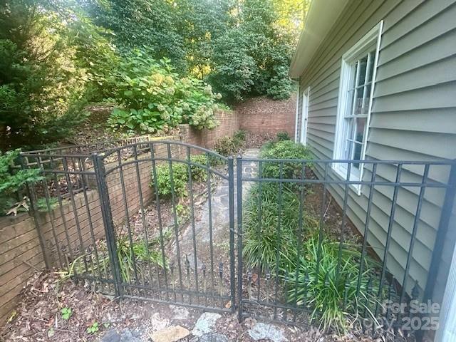 Property image 3 of 252 Deerfield Street in Tremont Park, Lenoir, NC 28645