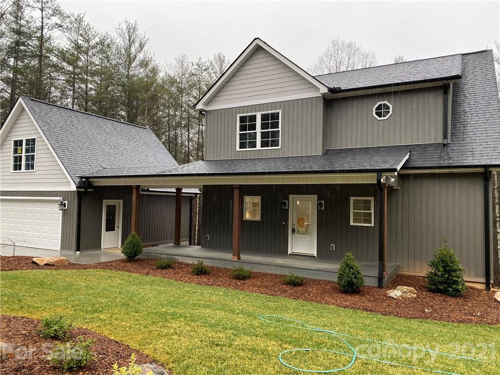 Property image 2 of 2086 Robert Drive in Old Oaks Estates, Morganton, NC 28655