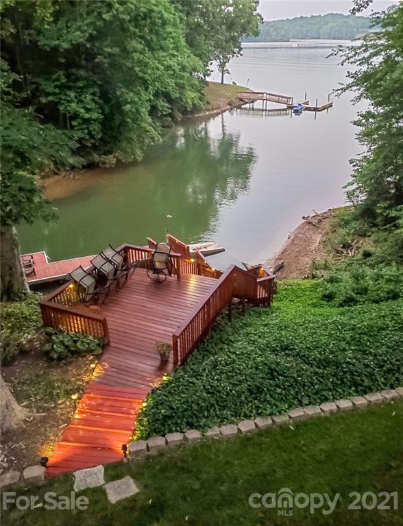 Property image 2 of 1780 Sherwood Court in Sherwood Shores, Sherrills Ford, NC 28673