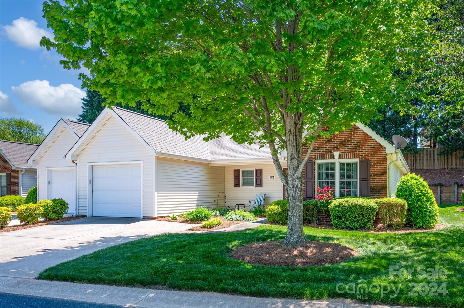Property image 1 at 165 Oak Village Parkway, Mooresville, NC 28117