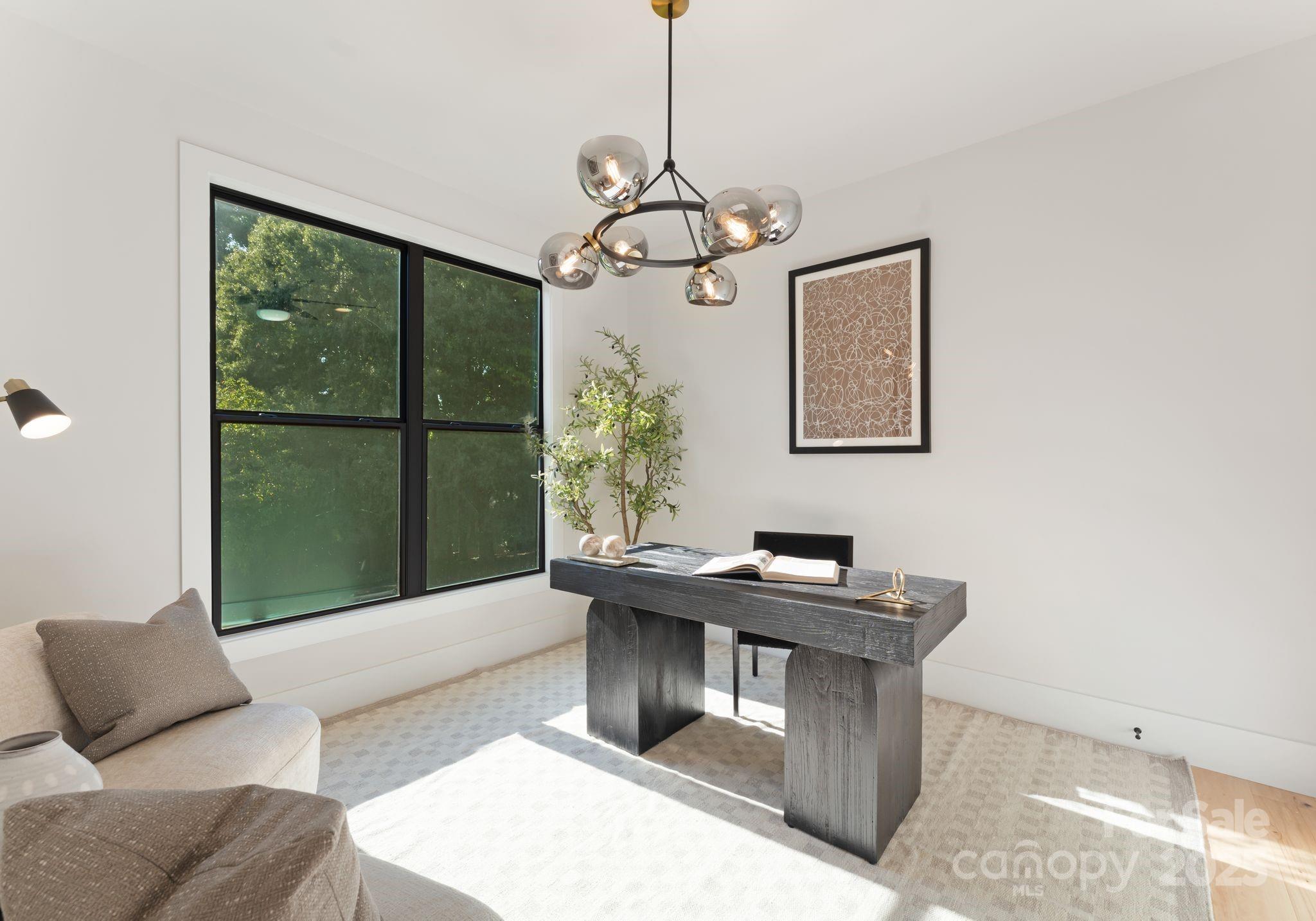 Property image 5 of 4335 Castlewood Road in Madison Park, Charlotte, NC 28209