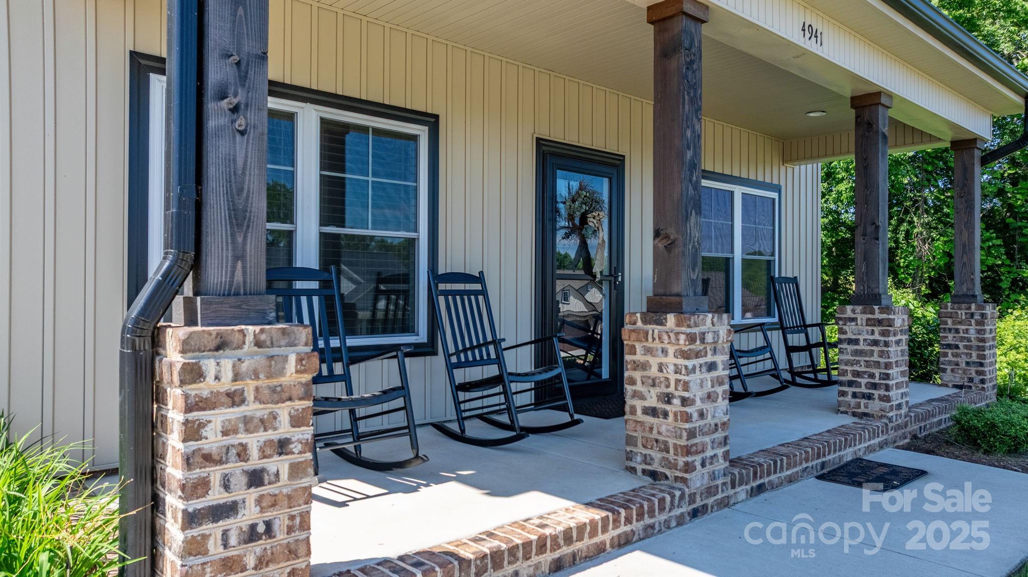 Property image 3 of 4941 Southview Drive in Wallaces View, Hickory, NC 28602