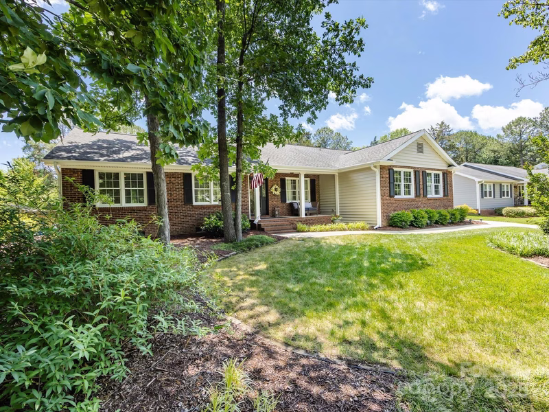 4925 Cedar Forest Drive