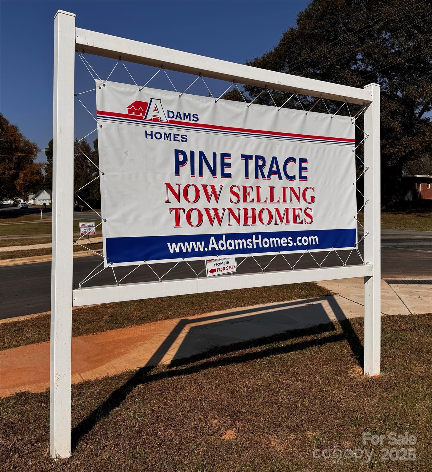 Property image 4 of 4037 Port Richmond Avenue in Pine Trace, Gastonia, NC 28056
