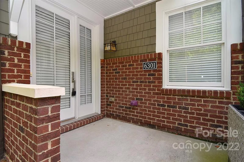 Property image 3 at 6301 Park South Drive, Charlotte, NC 28210